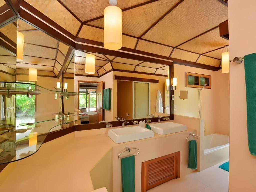 Angaga Island Resort And Spa Luaran gambar